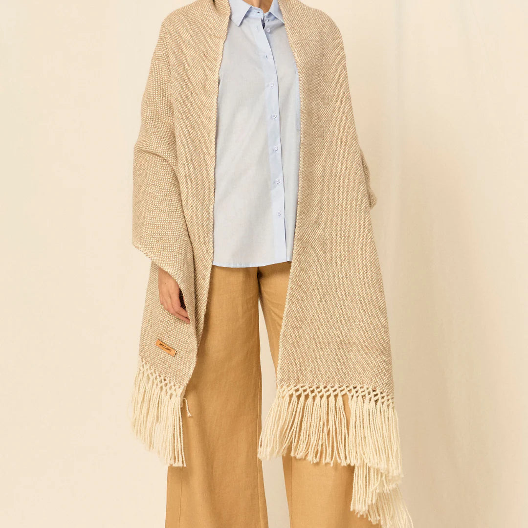 Nicolasa Shawl | SAND & NATURAL | Llama